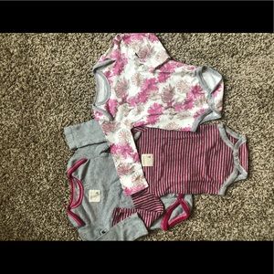 Long sleeved body suits